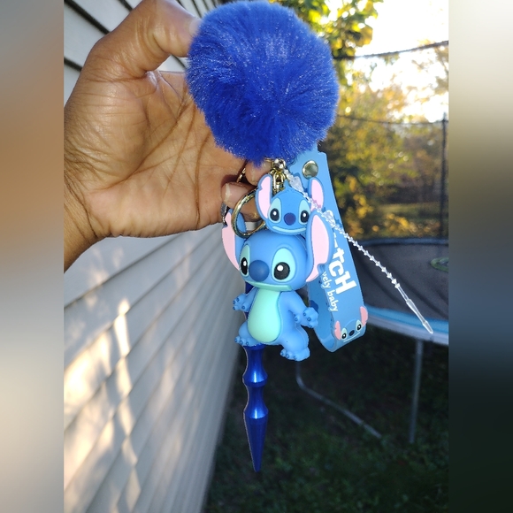 Accessories - BLUE STITCH 💙 KEYCHAIN